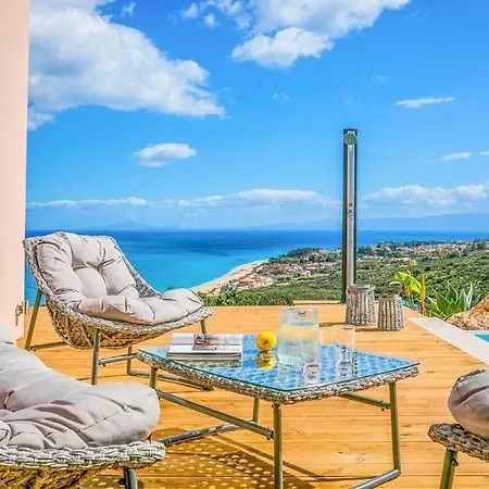 Skala Sleeps 3 Pool Air Con Wifi Villa