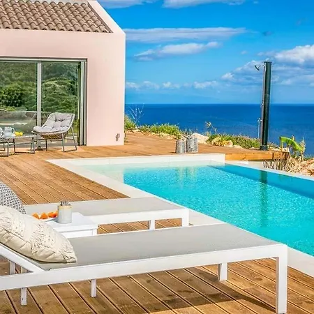 Skala Sleeps 3 Pool Air Con Wifi Villa *