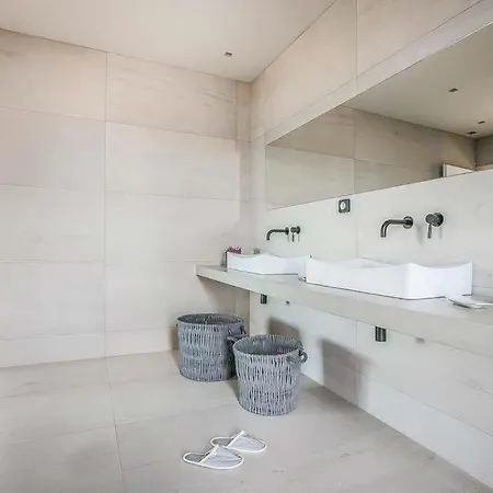 Skala Sleeps 3 Pool Air Con Wifi Villa *